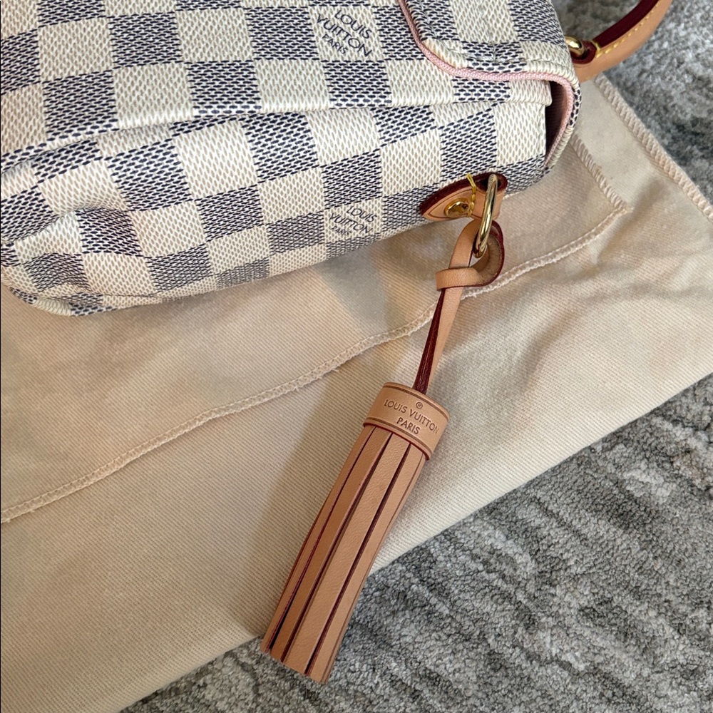 Louis Vuitton Damier Azur Croisette - Picture 10 of 10